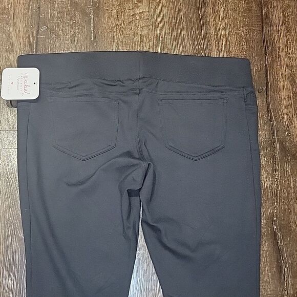 Isabel Maternity Low Rise Black Maternity Leggings - Picture 9 of 16